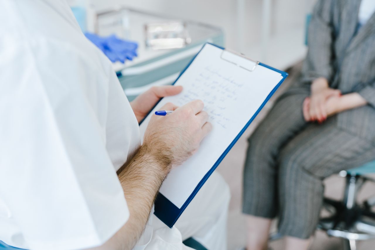 symptoms of end stage ckd